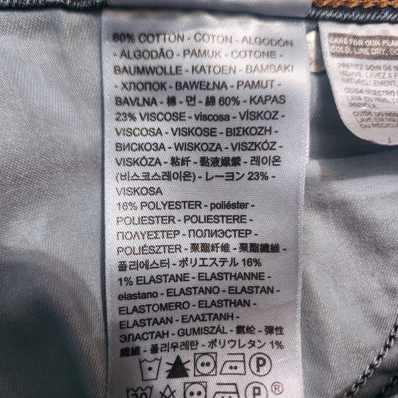 Levi Classic Straight Jeans  Size 18 - Picture 9 of 10